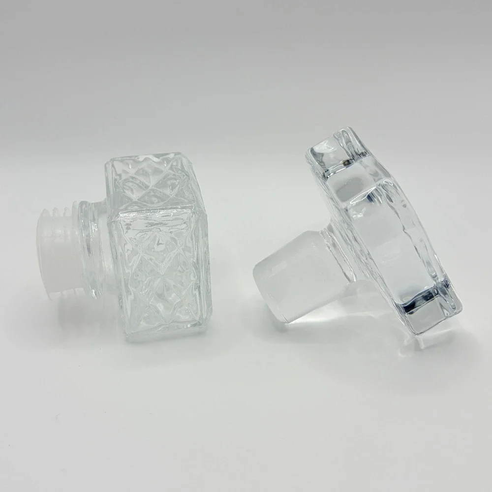 Unbranded VTG Decanter Stoppers Set 2 Clear Glass Quilted‎ Starburst Replacement